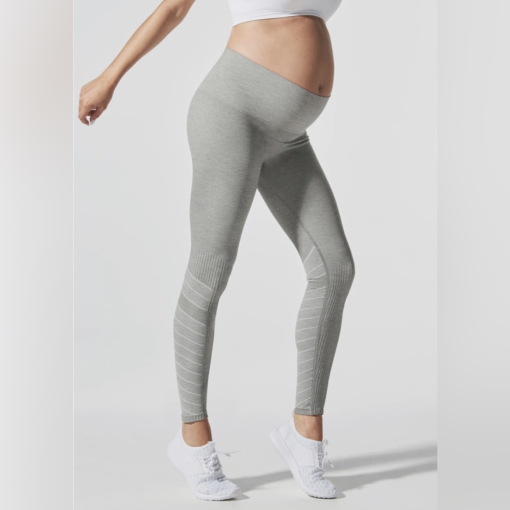 Blanqi maternity leggings size small